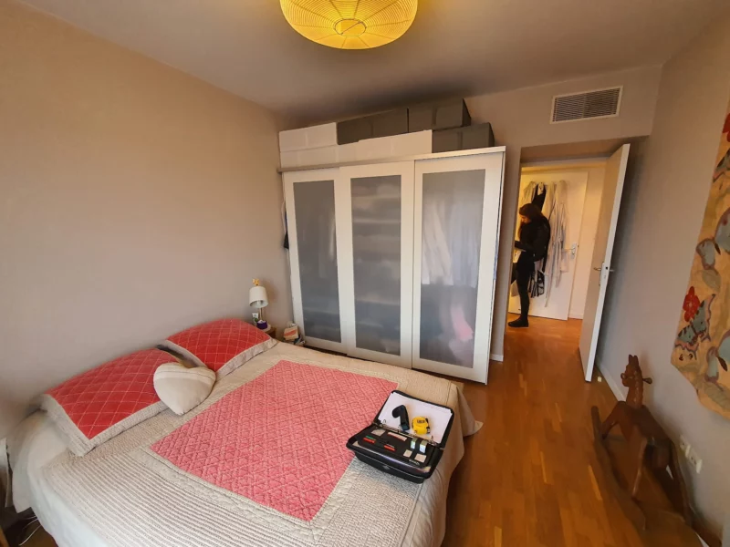 Suite parentale à rénover avec dressing et salle de bain